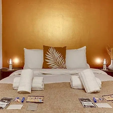 Hotel Clinkmama 2*