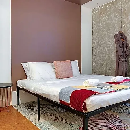Clinkmama Hotel